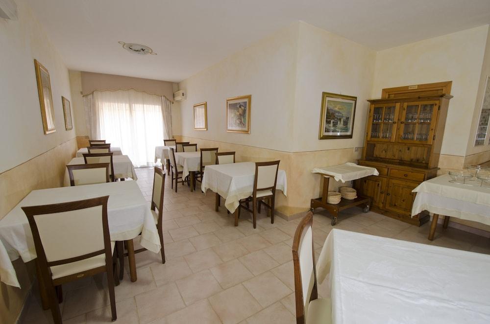 A.I.R. Hotel Gabbiano Isola Rossa Zewnętrze zdjęcie