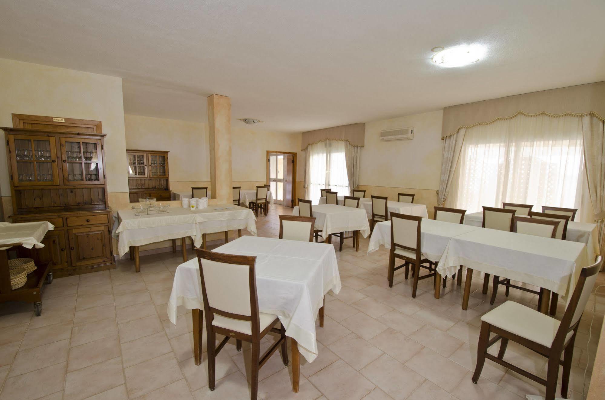 A.I.R. Hotel Gabbiano Isola Rossa Zewnętrze zdjęcie